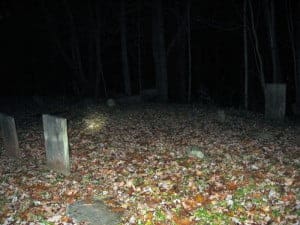 real-ghost-story-family-cemetery-ghost-face-00